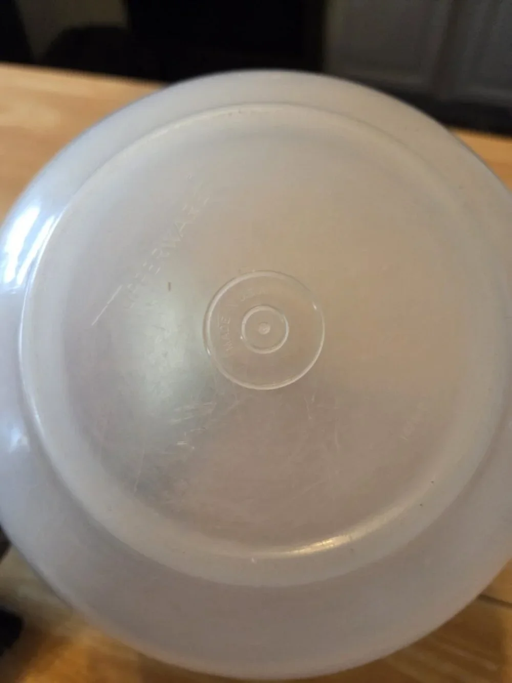 Tupperware vintage large
